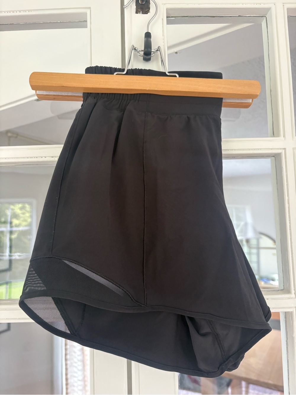 Lululemon hottie hot shorts in black 4inch